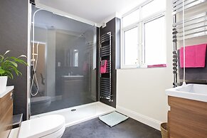 Quiet Historic Mews- Hyde Park