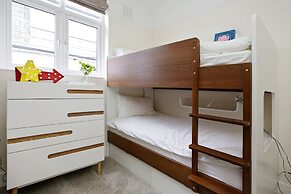 Quiet Historic Mews- Hyde Park