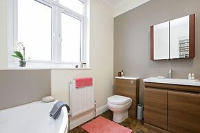 Quiet Historic Mews- Hyde Park