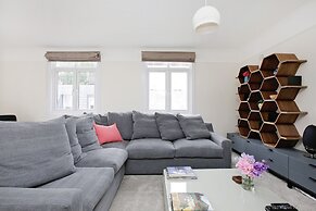 Quiet Historic Mews- Hyde Park