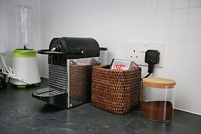 Quiet Historic Mews- Hyde Park