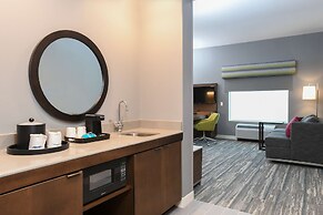 Hampton Inn & Suites Cincinnati Liberty Township