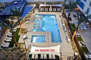 Hampton Inn & Suites Las Vegas Convention Center - No Resort Fee