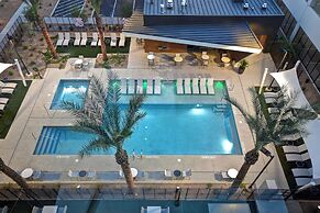 Hampton Inn & Suites Las Vegas Convention Center - No Resort Fee