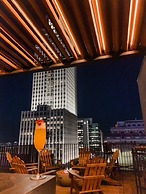 The Peregrine Omaha Downtown, Curio Collection by Hilton