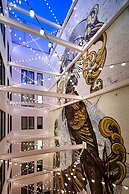 The Peregrine Omaha Downtown, Curio Collection by Hilton