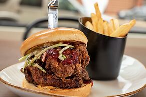 The Peregrine Omaha Downtown, Curio Collection by Hilton