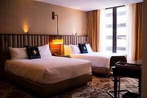 The Peregrine Omaha Downtown, Curio Collection by Hilton