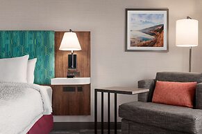 Hampton Inn & Suites by Hilton Kelowna Airport