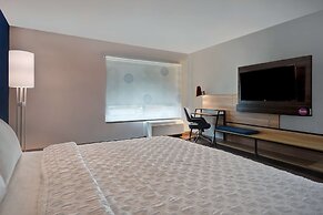 Tru by Hilton West Memphis, AR