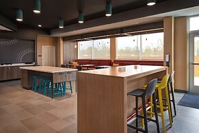 Tru by Hilton West Memphis, AR