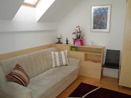 Apartments and Rooms Oliviers