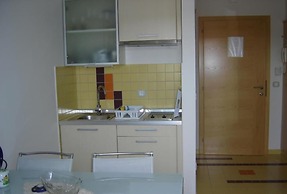Apartments and Rooms Oliviers