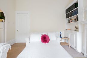 Charming Grand One bedroom