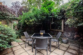 Charming Grand One bedroom