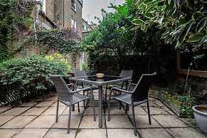 Charming Grand One bedroom