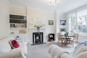 Charming Grand One bedroom