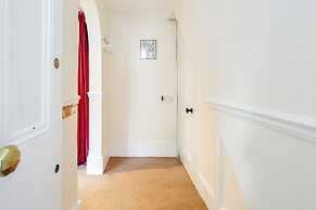 Charming Grand One bedroom