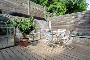 Exquisite Designers Abode