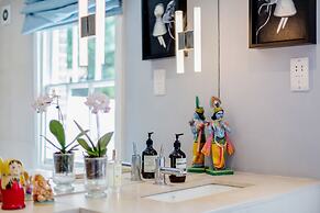 Exquisite Designers Abode