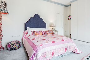 Exquisite Designers Abode