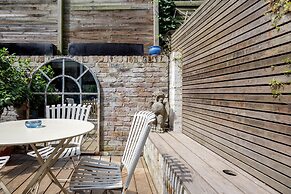 Exquisite Designers Abode