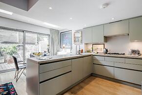 Exquisite Designers Abode