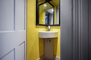 Exquisite Designers Abode