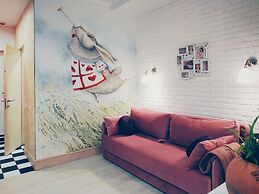 MalinaApt Alice in Wonderland