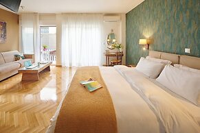 Rastoni Athens Suites near Acropolis
