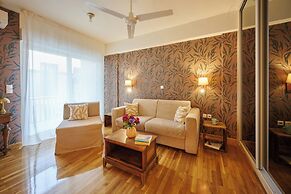 Rastoni Athens Suites near Acropolis