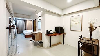 Key Hotel at Old City Center