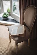 Glorious 2 Bedroom Apartment