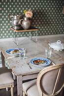 Glorious 2 Bedroom Apartment