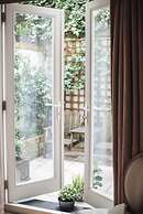 Glorious 2 Bedroom Apartment