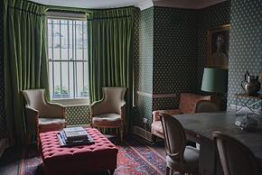 Glorious 2 Bedroom Apartment