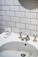 Glorious 2 Bedroom Apartment