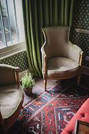 Glorious 2 Bedroom Apartment