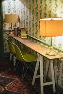 Glorious 2 Bedroom Apartment