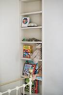 Glorious 2 Bedroom Apartment