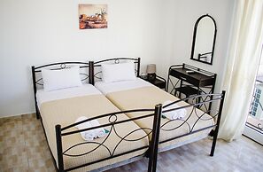 Nikolakakis Rooms Lavrio