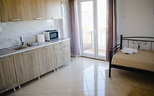 Nikolakakis Rooms Lavrio