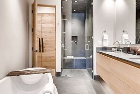 1-184 West Meadow Drive