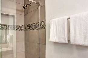 2-225 Eagle Dr Unit 8B Summer Only