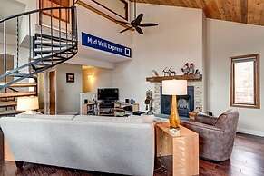 2-225 Eagle Dr Unit 8B Summer Only