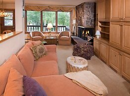 2-385 Gore Creek dr Vorlaufer 201