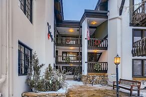 2-385 Gore Creek dr Vorlaufer 201