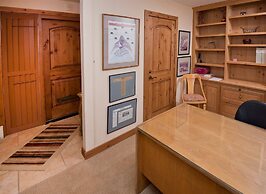 2-385 Gore Creek dr Vorlaufer 201