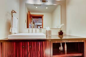 1-385 Gore Creek Dr. Vorlaufer #303