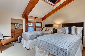 1-385 Gore Creek Dr. Vorlaufer #303